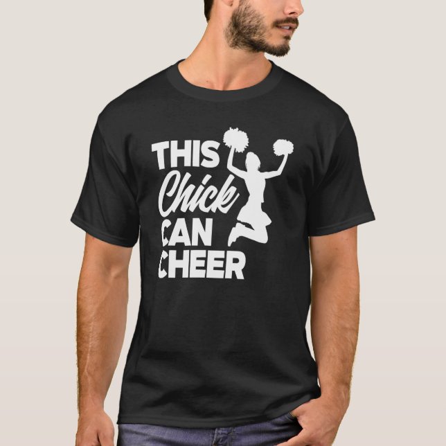 Camiseta This Chick Can Cheer   Cheerleading Cheerleader (Anverso)