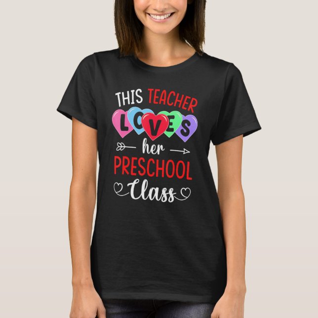 Camiseta THIS TEACHER LOVES HER PRESCHOOL CLASS Shirts Vale (Anverso)