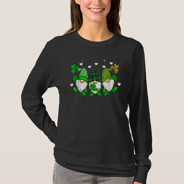Camiseta Three Gnomes Holding Shamrock Leopard Plaid St Pat (Anverso)