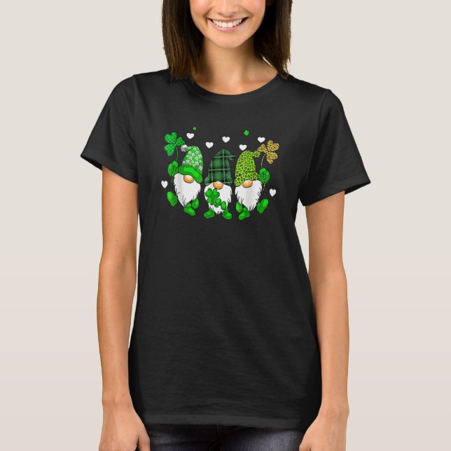Camiseta Three Gnomes Holding Shamrock Leopard Plaid St Pat (Anverso)