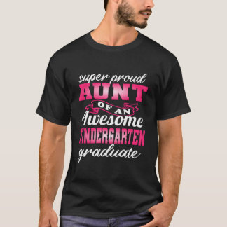 Camiseta Tía Orgullosa De Graduada De Kinder 2023 Graduació