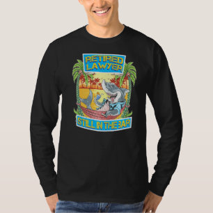 Camiseta Tiburón Abogado Retirado Todavía En La Playa Del B