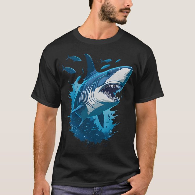 Camiseta Tiburón blanco nadando con peces pequeños (Anverso)