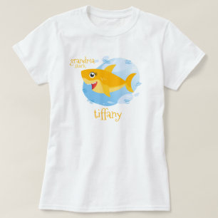 Camiseta Tiburón de la abuela amarilla