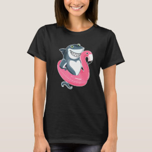 Camiseta Tiburón flotante de flamenco rosa Fiesta de piscin