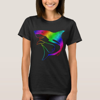 Camiseta Tiburón funky en arcoiris psicodélico
