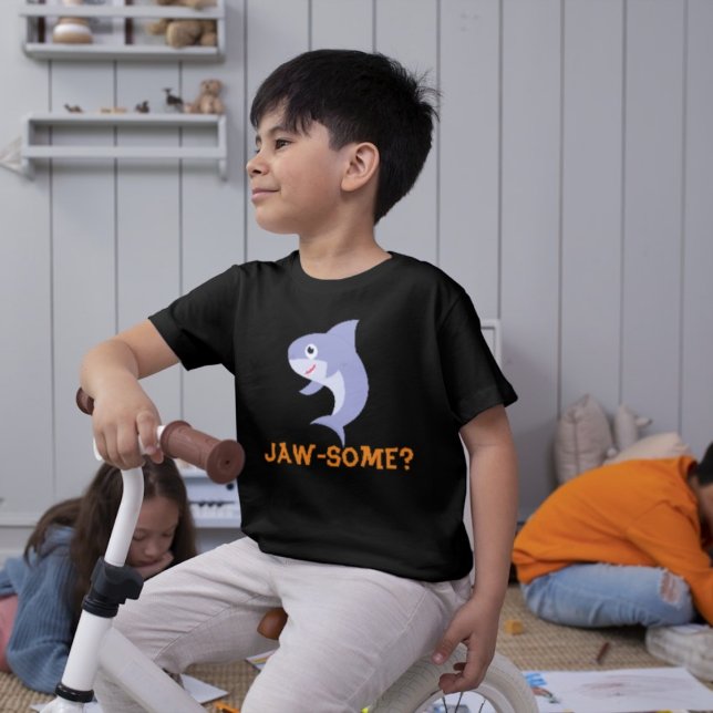Camiseta Tiburón "guapo", tiburón ama regalo para (Subido por el creador)