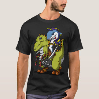 Camiseta Tiburón Pirata Montando Un Dinosaurio T-Rex