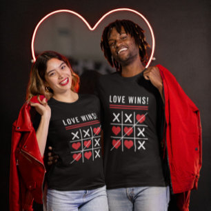 Camiseta Tic Tac Toe Love Wins Birthday Valentine's Day