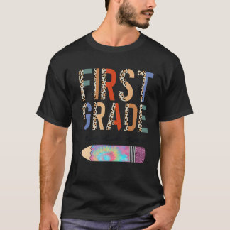 Camiseta Tie Dye First Grade Teacher Leopard Pencil Back To