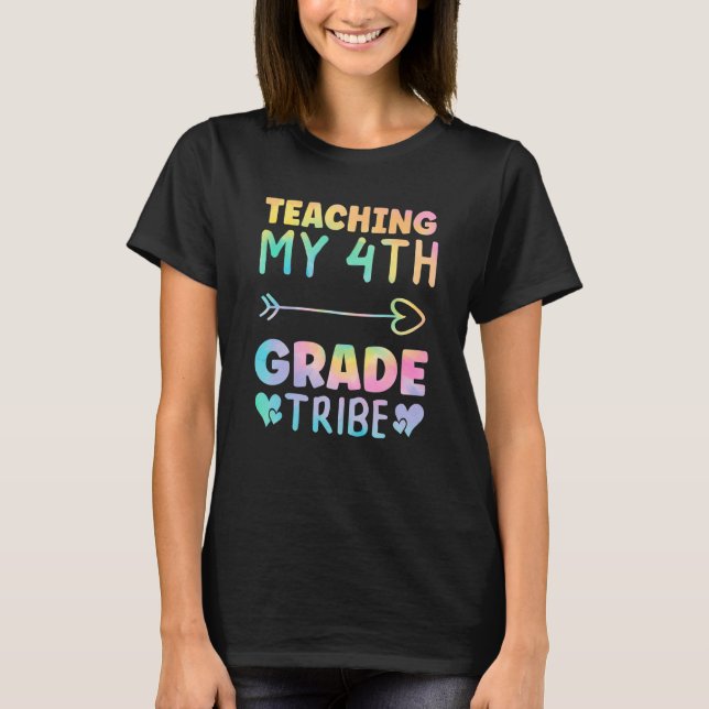 Camiseta Tie Dye Teacher Testing Day Enseñar Mi 4º Grado (Anverso)