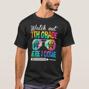 Camiseta Tie Dye Watch De 7º Grado Aquí Vuelvo A Sc