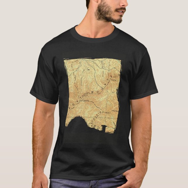 Camiseta Tienda y mochila sobre fondo del mapa de topes (Anverso)