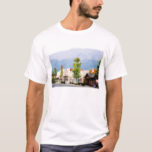 Camiseta Tiendas históricas por la noche en la calle princi