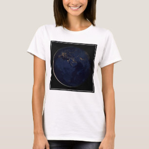 Camiseta Tierra completa con luces de la ciudad