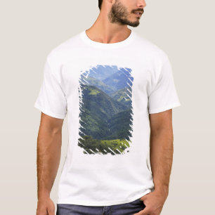 Camiseta Tierras de cultivo y bosque del Himalaya en el val