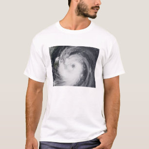 Camiseta Tifón Chaba en el Océano Pacífico occidental