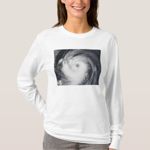 Camiseta Tifón Chaba en el Océano Pacífico occidental