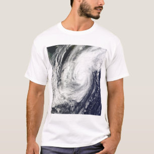 Camiseta Tifón Chaba sobre las islas de Ryukyu, Japón