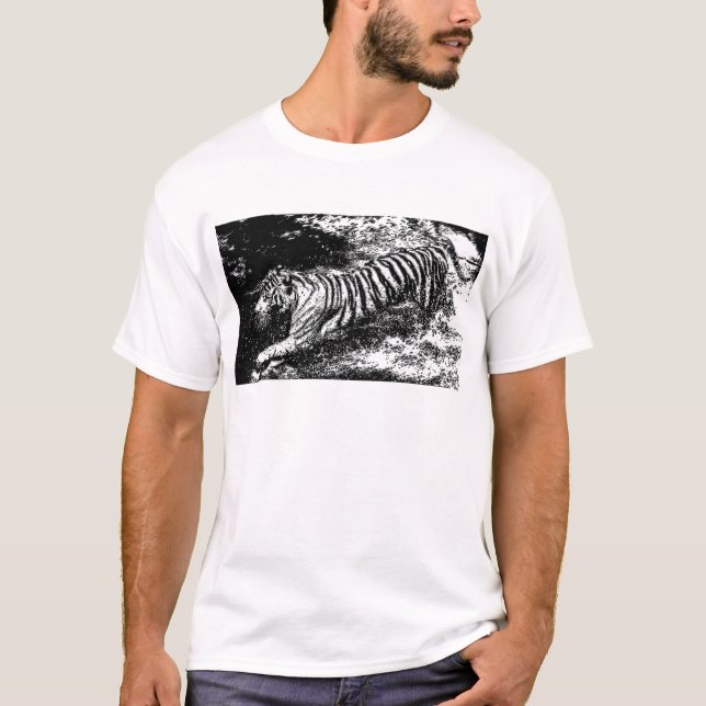 Camiseta Tigre blanco y negro que ataca (Anverso)