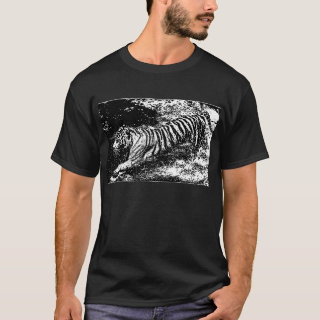 Camiseta Tigre blanco y negro que ataca (Anverso)