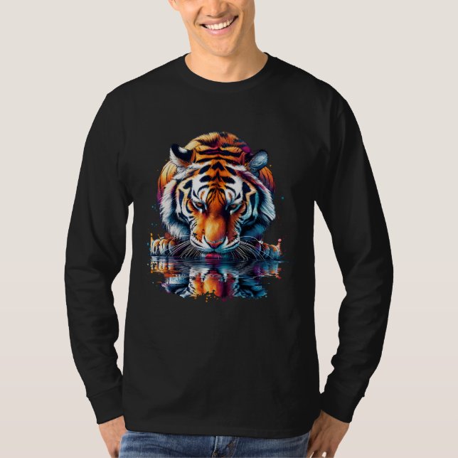 Camiseta Tigre mirando su reflejo en el agua (Anverso)