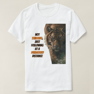 Camiseta Tigre 'No' acechando a una distancia depredadora
