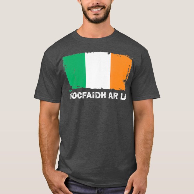 Camiseta Tiocfaidh Ar La Ireland Flag Retro Vintage (Anverso)