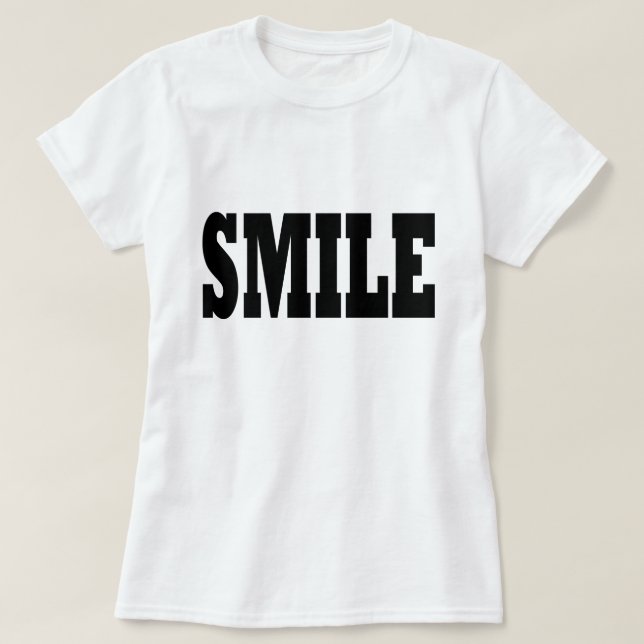 Camiseta Tipografía de eslóganes negros SMILE (Diseño del anverso)
