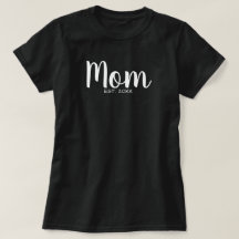 Tipografía de fecha establecida de mamá en blanco