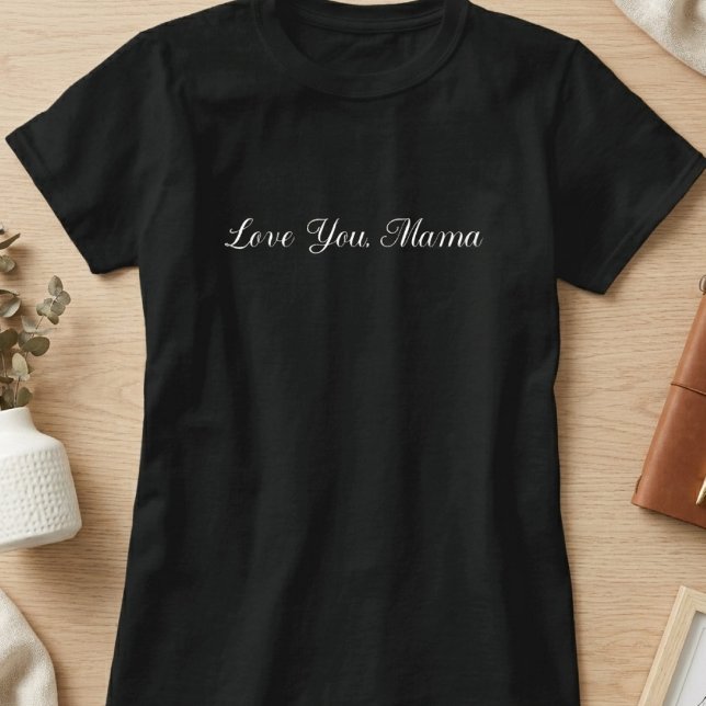 Camiseta Tipografía de guión Ama a Mamá (Subido por el creador)
