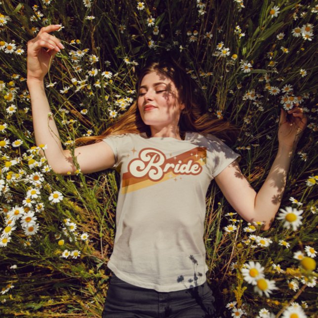 Camiseta Tipografía de novias retro Boda de arcoiris T-Sh (Subido por el creador)