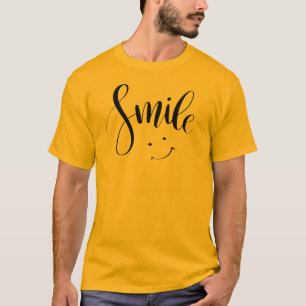 Camiseta Tipografía de Pincel de Sonrisa