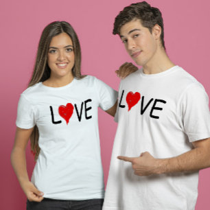 Camiseta Tipografía del corazón rojo del amor