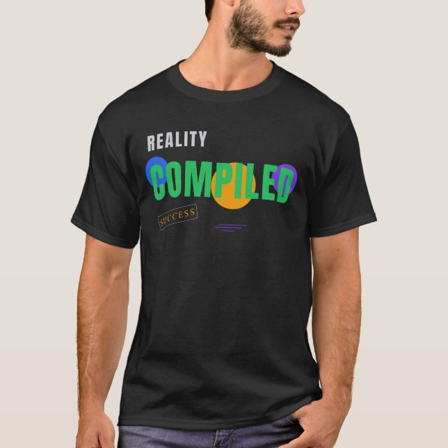 Camiseta Tipografía Divertida de Programador - Realidad Com (Anverso)