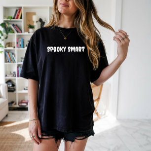 Camiseta Tipografía espeluznante del blanco inteligente