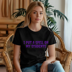 Camiseta Tipografía púrpura del maestro de humor de hallowe