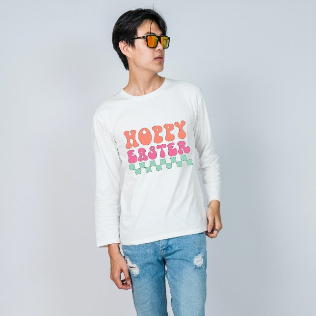 Camiseta Tipografía retro Hoppy Easter (Subido por el creador)