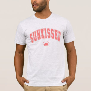 Camiseta Tipografía Veraniega Universitaria Sunkissed
