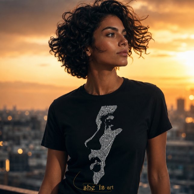 Camiseta tipográfica de mujer empoderante Ella Es  (Subido por el creador)