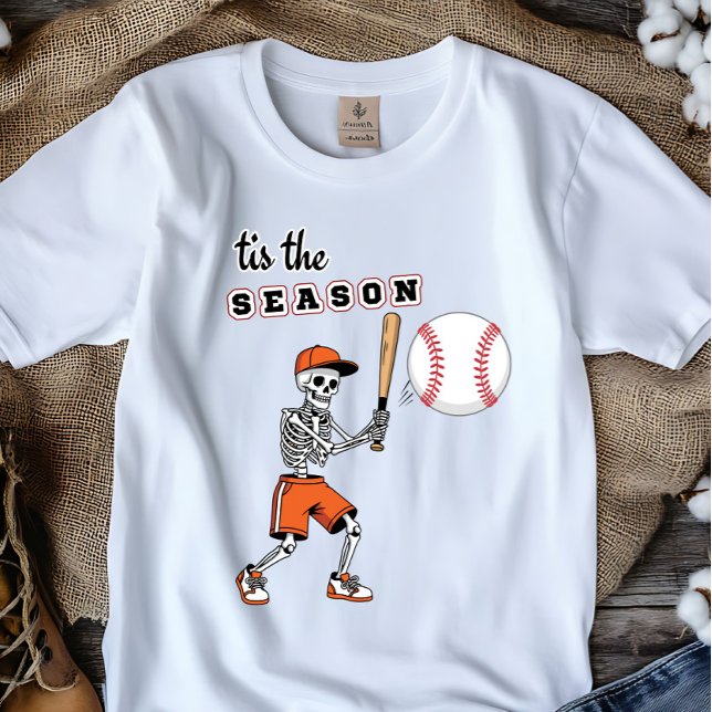 Camiseta “Tis the Season" - Baseball Skeleton Tee (Subido por el creador)