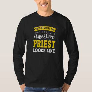 Camiseta Título de trabajo de sacerdote empleado divertido