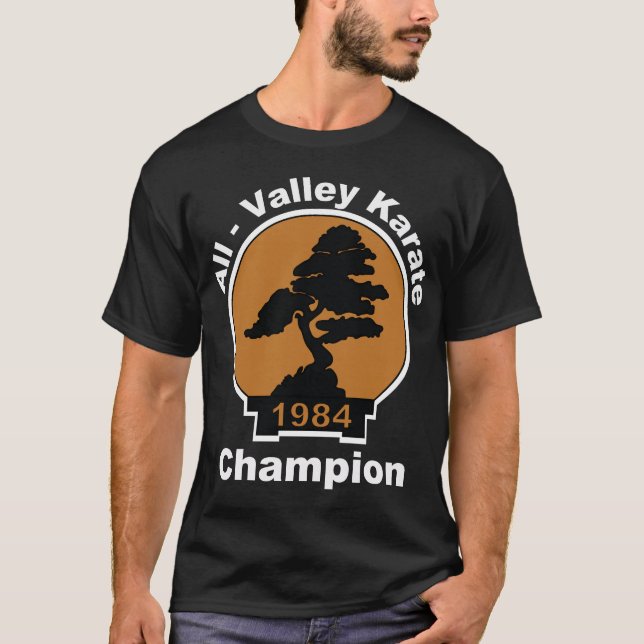 Camiseta Toda la oscuridad del campeón del karate del valle (Anverso)