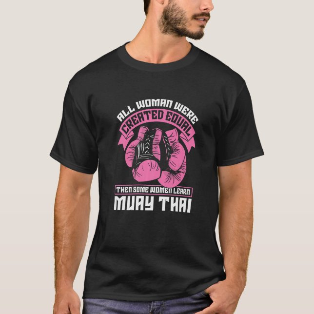 Camiseta Todas Las Mujeres Fueron Creadas Igual Combate Com (Anverso)