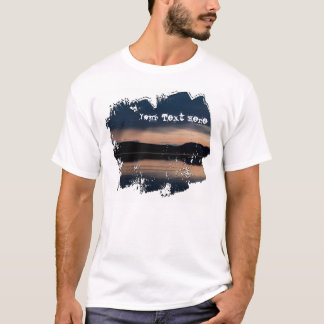 Camiseta Todavía puesta del sol; Personalizable