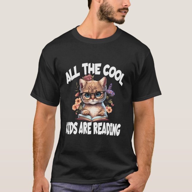 Camiseta Todo El Mundo Está Leyendo Gato Para Lectores (Anverso)