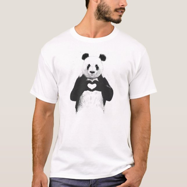 Camiseta Todo lo que necesitas es amor (Anverso)