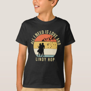 Camiseta Todo lo que necesito es amor y regalo de Baile Lin