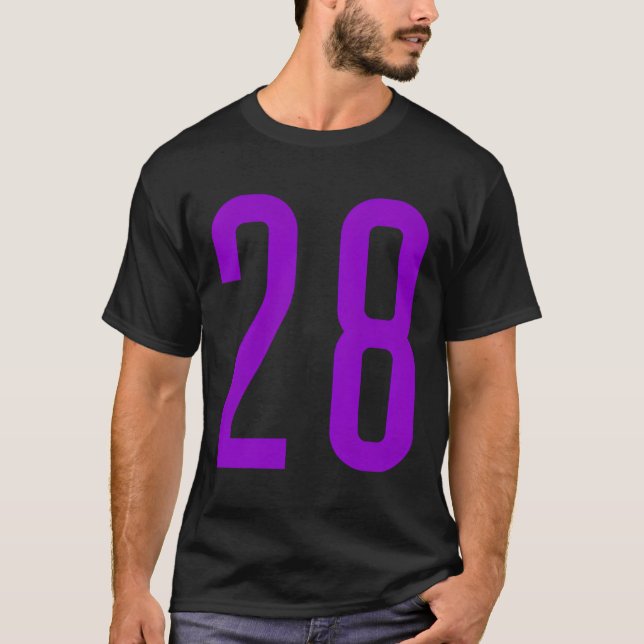 Camiseta Todos los fans de deportes número púrpura favorito (Anverso)