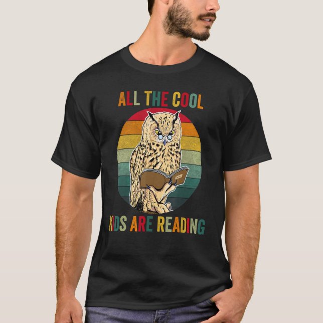 Camiseta Todos Los Niños De Guay Están Leyendo La Resta Del (Anverso)